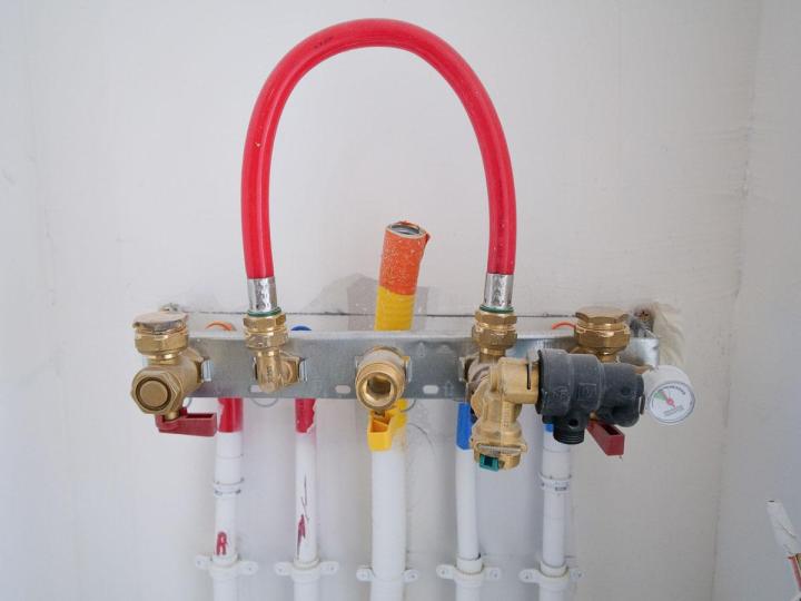 Nous intervenons pour assurer tous les travaux d'installation d'eau et de gaz.